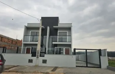 Casa com 2 quartos à venda na rua beatriz de sá jeremias, 3456, forquilhas, são josé por r$ 490.000