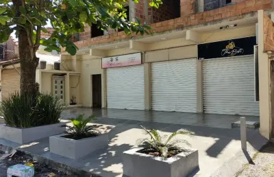 Prédio comercial 3 andares com possilibidade de construção do 4 andar em área nobre da pedra de guaratiba - rj