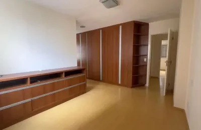 Gaudi | apartamento espaçoso de 207m² com planejados e duas vagas de garagem – locação por r$6.300,
