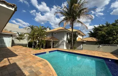 Villaggio do engenho -  sobrado para locação com 4 quartos (2 suítes) com 450m² por r$10.000,00 - j