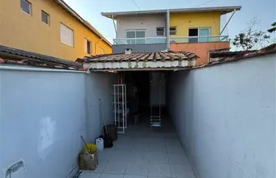 Casa com 2 dormitórios (1 suíte) à venda
 bairro tude bastos | praia grande/sp
 ref.: jad11061
 r$ 420.000,00 à vista