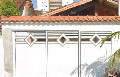 Casa com 2 dormitórios (2 suítes) – praia grande/sp
 bairro balneário maracanã | ref.: jad10945
✨ apenas 1 quadra da praia – oportunidade!

 área útil: 178 m²
 venda: r$ 509.000,00