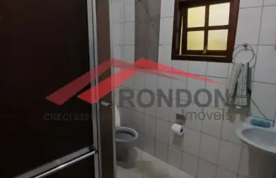 Casa para alugar com 3 dormitórios  1 suite 2 wc área de 150m2  tem área em toda a frente e lateral.