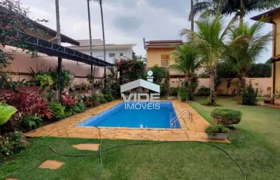 Vendo linda casa em campinas , barão geraldo no residencial barão do café com quatro dormitórios sendo três suítes e piscina.