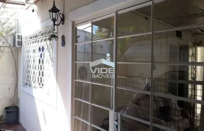 Vendo casa em campinas no bairro cambuí  em excelente localização com um dormitório.