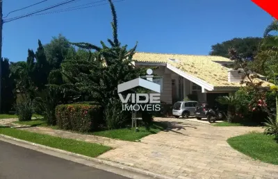 Linda casa a venda no loteamento alphaville em campinas.