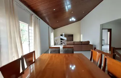 Casa para venda no loteamento são martinho | 3 quartos | 1 suíte | escritório | 4 garagens.