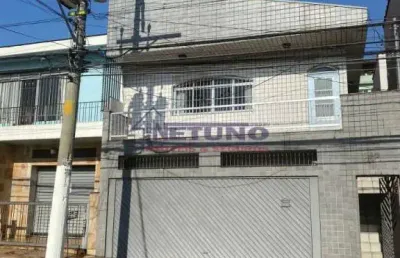 Casa assobradada na vila medeiros com 03 dorms, 01 suite, sala, 03 wcs, 02 vagas, ótima localização.