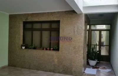 Ótimo sobrado na vila sabrina  com 03 suites, sala, lavabo, cozinha, 02 vagas, em ótima localização.