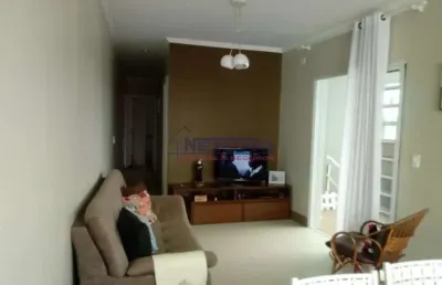 Ótimo imóvel com duas casas no quintal, na vila sabrina.
