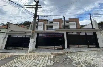 Sobrados novos na agua fria com 03 suites, sala, cozinha, lavabo, lavanderia, 02 vagas,  ótimo local