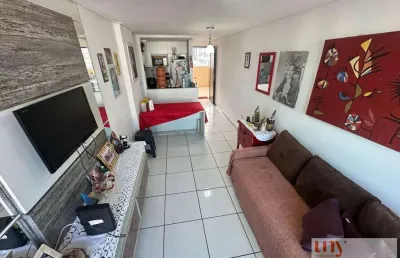 Apartamento com 2 quartos a poucos metros da praia no cabo branco