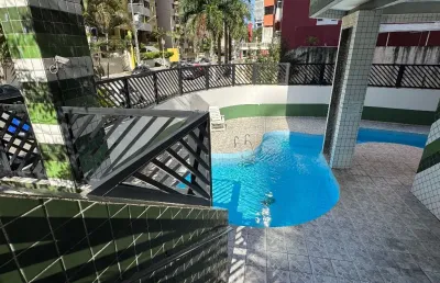 Apartamento amplo, 300 metros da praia, direto proprietário 410 mil somente a vista