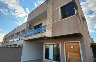 Casa com 2 quartos à venda na rua josé domingues pereira, 480, ouro verde, campo largo por r$ 790.000
