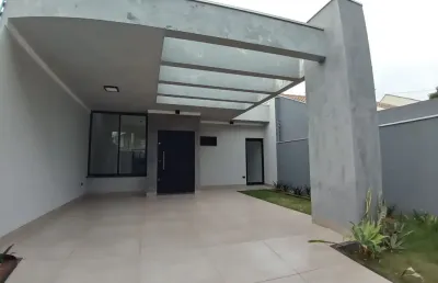Casa com 3 quartos à venda na Vila Emília, Maringá 