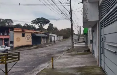 Casa com 3 dorms e 2 vagas de garagem à venda em itaquá