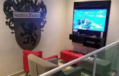 Sobrado com 04 dorm., 01 suíte e 04 vagas perto da serra da cantareira