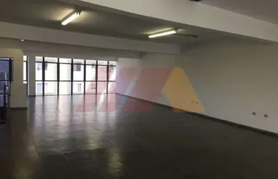 Prédio comercial para locação em excelente localização e estrutura completa