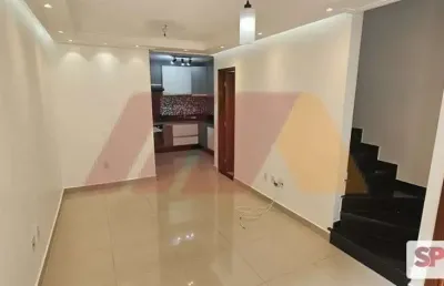Sobrado condomínio fechado a venda com 2 suítes (2 dormitórios) e 2 vagas de garagem