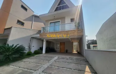 Sobrado alto padrão no uberaba! em condomínio fechado com conforto e segurança.