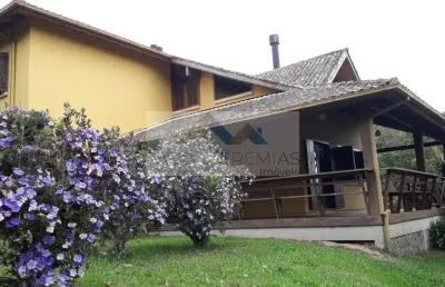 Sítio à venda no centro de rancho queimado: 200m², 3 dormitórios, 1 suíte, 2 banheiros por r$3.500.000.