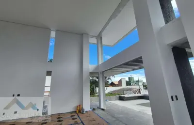 Casa térrea de alto padrão em condomínio fechado — cachoeira do bom jesus