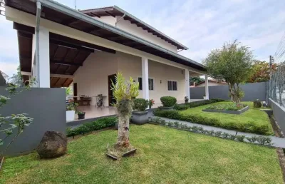 Sobrado à venda em ponta das canas, florianópolis: 250m², 3 dormitórios, 2 suítes, por r$1.800.000.