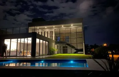 Sobrado à venda nos ingleses, florianópolis: 390m², 4 dormitórios, 2 suítes, 5 banheiros. confira!