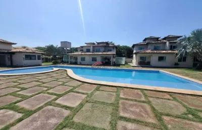 Cada com 04 quartos a 100 metros da praia de manguinhos!
