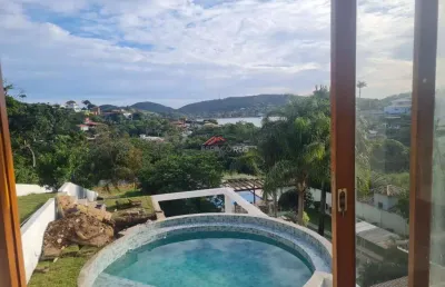 Casa à venda na Rua Hildegard Rosenthal, Ferradura, Armação dos Búzios
