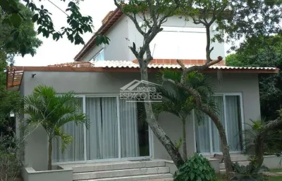 Duplex com 4 quartos em condomínio no bairro de maguinhos