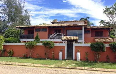 Lindo imóvel entre a praia do forno e praia brava, com 5 suítes e excelente área de lazer em terreno de 2.000m².