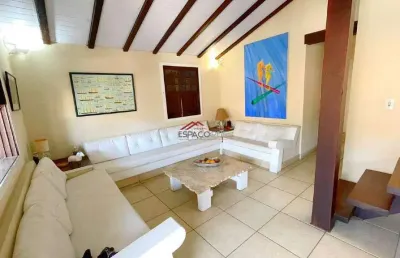 Oportunidade única: casa com localização privilegiada a passos da rua das pedras!