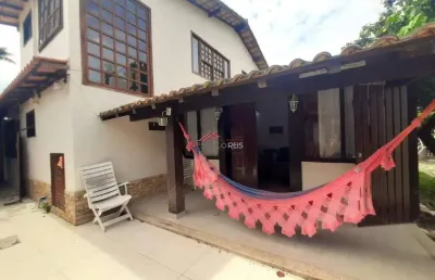 Vende casa em condomínio a 400m da praia de geribá, com 03 suítes e área privativa com churrasqueira