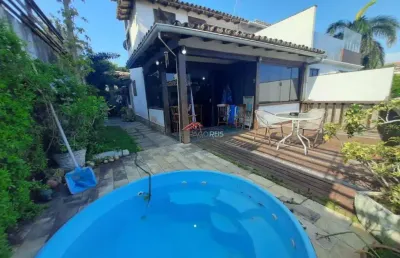 Casa à venda em condomínio com 03 quartos em geribá