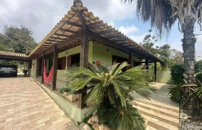 Casa em condomínio locação fixa 4 quartos no bairro caravelas!