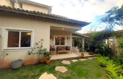 Casa em condomínio com 04 quartos e area privativa, a 150m da praia de geribá