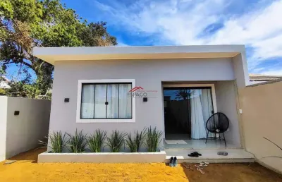 Casa à venda com 02 quartos a poucos minutos da praia de tucuns