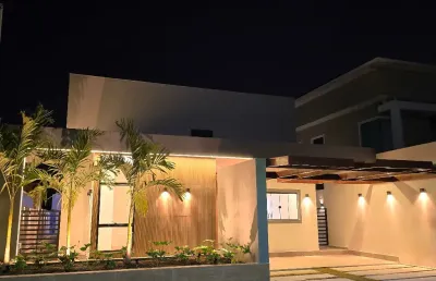 São pedro da aldeia, espetacular condominio , casa 3 suítes e área gourmet e piscina.