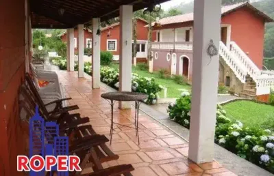 Excelente chácara de 20.000 m²/ lago/piscina/espaço gourmet com escritura à venda em juquitiba