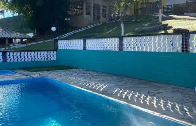 Linda chácara com escritura de 8.800 m²/ casa sede/área gourmet/lago e piscina à venda no monte negro, santa isabel