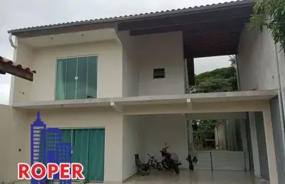 Excelente casa de 120 m²/4 dormitórios/8 vagas à venda em arujá