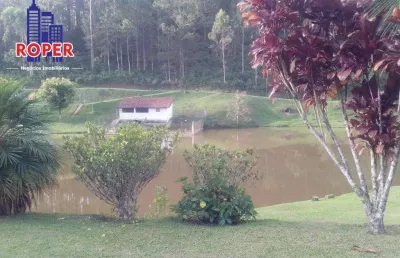 Excelente sitio com escritura de 44.355 m²/casa sede/lago à venda em juquitiba.