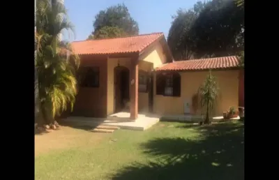 Excelente chácara de 1.000 m² com piscina à venda no bairro da mina em itupeva.