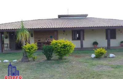 Excelente chácara de 6.950 m² com casa sede e ideal para construção de camping, restaurante e chale à venda na melhor localização de são roque
