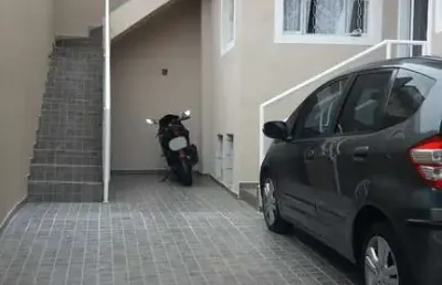 Lindo sobrado na penha com 2 dormitórios sendo 1 suíte/ 2 vagas de garagem/area de lazer na penha
