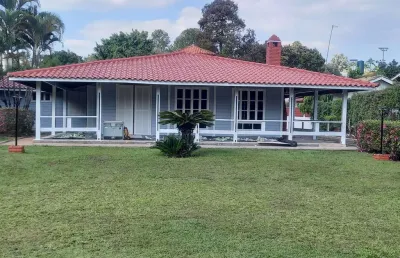 Excelente chácara de 3.000 m²/ casa sede/ espaço gourmet à venda em condomínio fechado itu/sorocaba