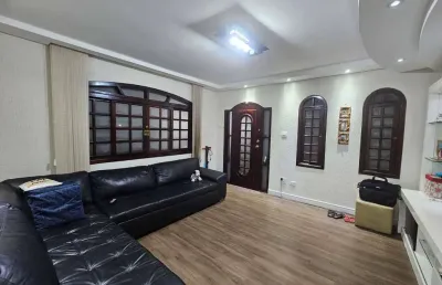 Linda casa com 3 dorms/2 vagas/espaço gourmet à venda/aluga na vl formosa