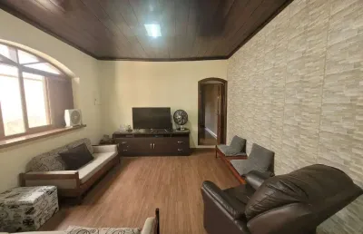 Linda casa com 171 m²/casa com 3 dorms + edicula à venda na vila formosa