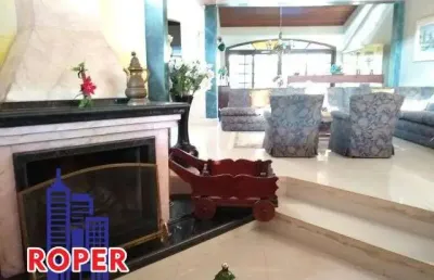 Mansão de alto padrão venda/locação em condomínio fechado em guararema